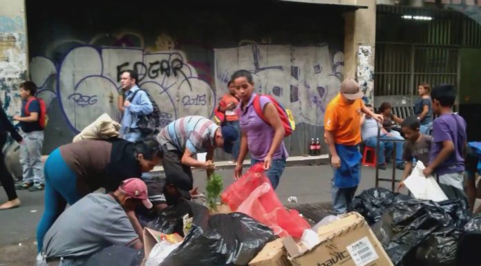 Conmovedor video con fuertes imágenes de la pobreza en Venezuela