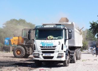 La comuna transforma histórico microbasural al costado del Puente de Claypole