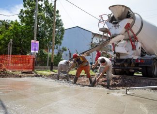Ezpeleta: avanza la pavimentación de 4 nuevas cuadras con fondos 100% municipales