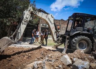Siguen los operativos de bacheo en hormigón en “El Dorado”