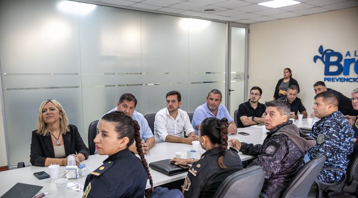 Fabiani y Eichel se reunieron con autoridades policiales para seguir fortaleciendo la prevención en el distrito