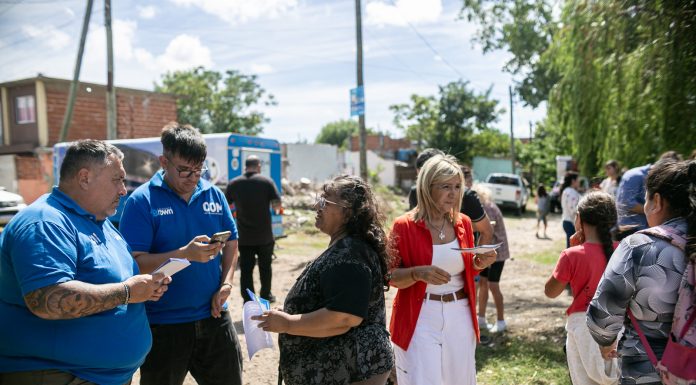 Fabiani y Eichel participaron de la instalación de nuevas alarmas comunitarias