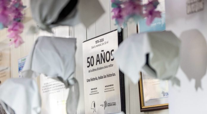 El municipio acompañó la colocación de placas en hospitales provinciales a 50 años del golpe