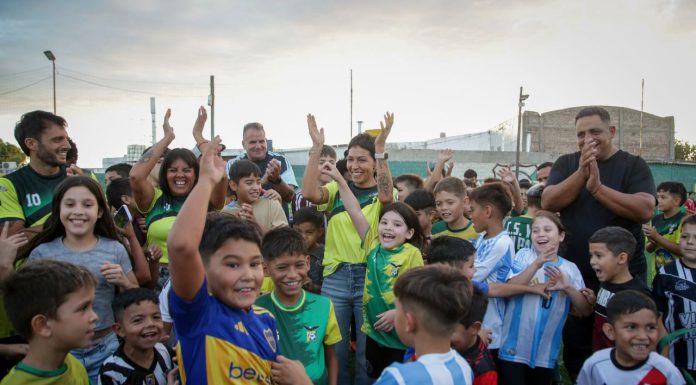 Inauguraron la nueva cancha de césped sintético del club San Pablo de Quilmes Oeste