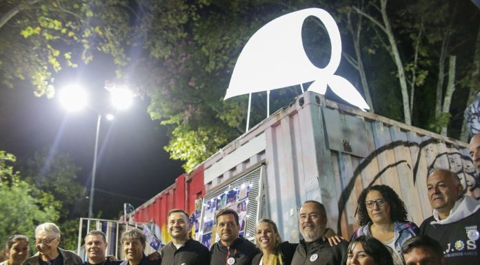 Emotiva vigilia a 50 años del golpe cívico militar de 1976