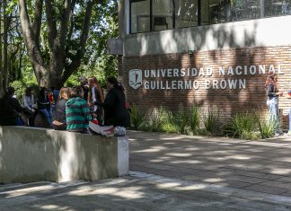 Inscriben para los cursos de idiomas de la Universidad Guillermo Brown