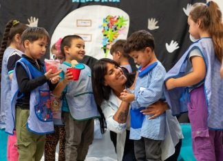 Emotiva jornada por la memoria en la EES N° 74 y el jardín municipal N° 6 de Bernal Oeste