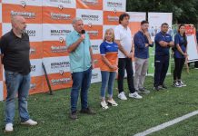 Balor se reunió con los clubes barriales y entregó subsidios