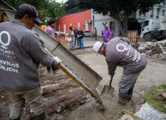 El municipio continúa con los trabajos de bacheo en hormigón en todo el distrito