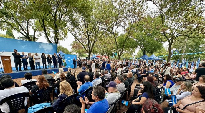 Pueblo y Gobierno de Almirante Brown rindieron homenaje a ex combatientes de Malvinas