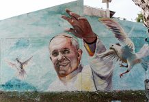 A un año de su partida, un mural browniano homenajea al Papa Francisco