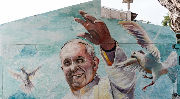A un año de su partida, un mural browniano homenajea al Papa Francisco