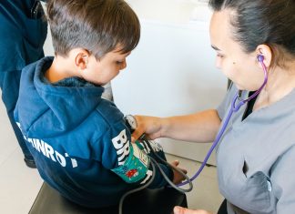 Brown realiza controles médicos preventivos (apto físico) a chicos y adolescentes que practican deportes