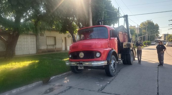 Municipio de Quilmes infracciona a un camión por una carga ilegal de tierra