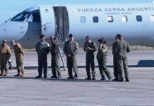 Argentina envió a Venezuela brigadistas y perros entrenados para ayudar en las tareas de rescate