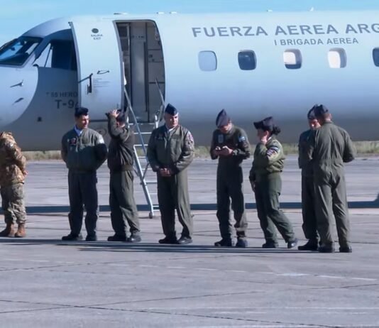 Argentina envió a Venezuela brigadistas y perros entrenados para ayudar en las tareas de rescate