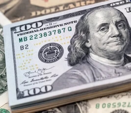 El Banco Central baja el ritmo de compra de reservas y mete presión al dólar para el segundo semestre