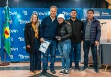 Operativo gratuito oftalmológico para chicos, adolescentes y adultos de Brown