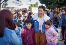 Mayra Mendoza visitó el “Gran Parque de Juegos” que funciona en el Polideportivo municipal