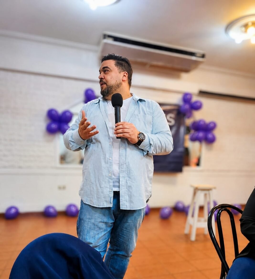 La Libertad Avanza realizó un encuentro vecinal en Bernal para fortalecer el diálogo con los vecinos de Quilmes La Libertad Avanza realizó un encuentro vecinal en Bernal para fortalecer el diálogo con los vecinos de Quilmes