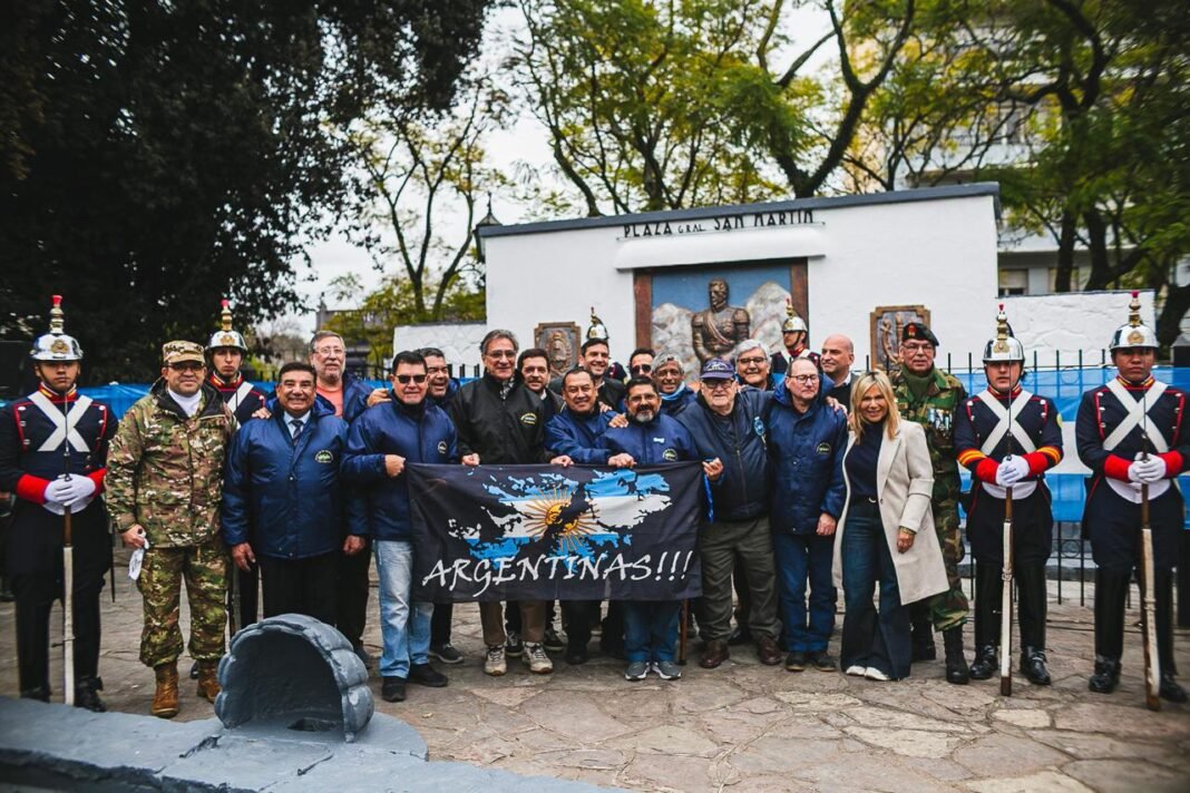 Emotivo homenaje a San Martín a 176 años de su paso a la inmortalidad Emotivo homenaje a San Martín a 176 años de su paso a la inmortalidad