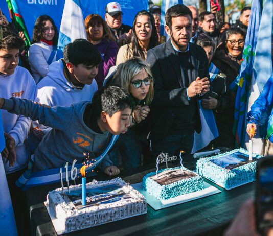 El municipio celebró el 116° aniversario de Longchamps, localidad que crece sumando obras históricas