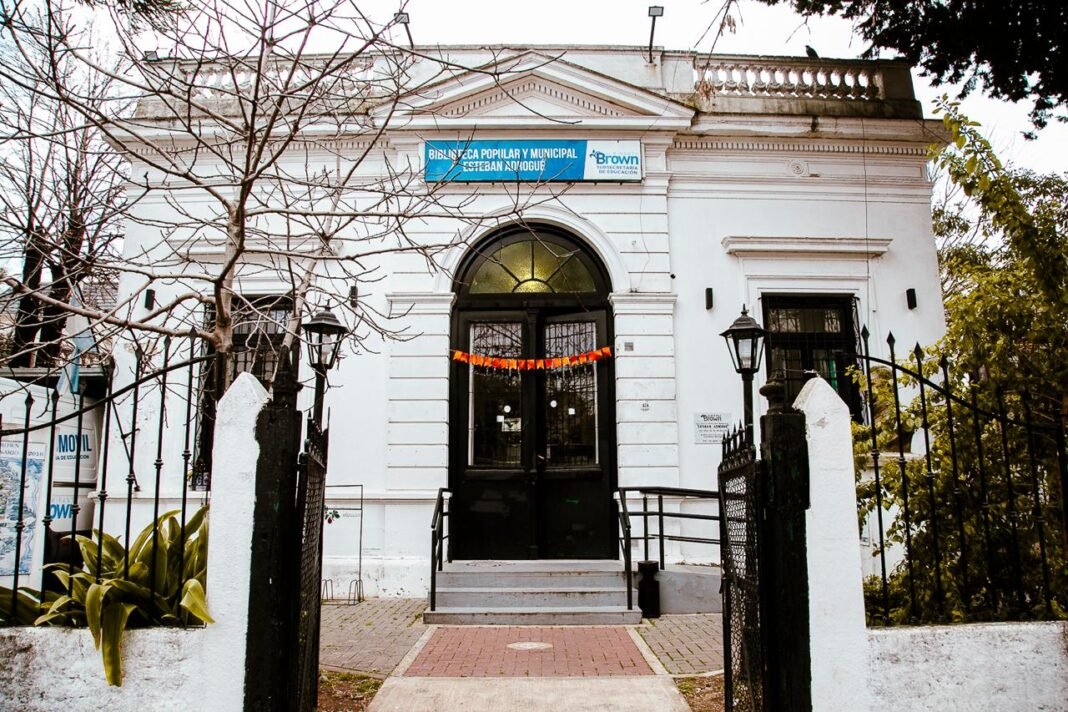 La Biblioteca Popular y Municipal de Alte Brown celebra este sábado su 108° aniversario La Biblioteca Popular y Municipal de Alte Brown celebra este sábado su 108° aniversario