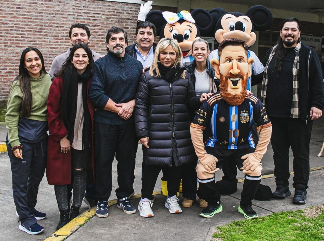 En su día, el municipio sorprendió con regalos a los chicos internados en los hospitales Oñativia y Meléndez En su día, el municipio sorprendió con regalos a los chicos internados en los hospitales Oñativia y Meléndez