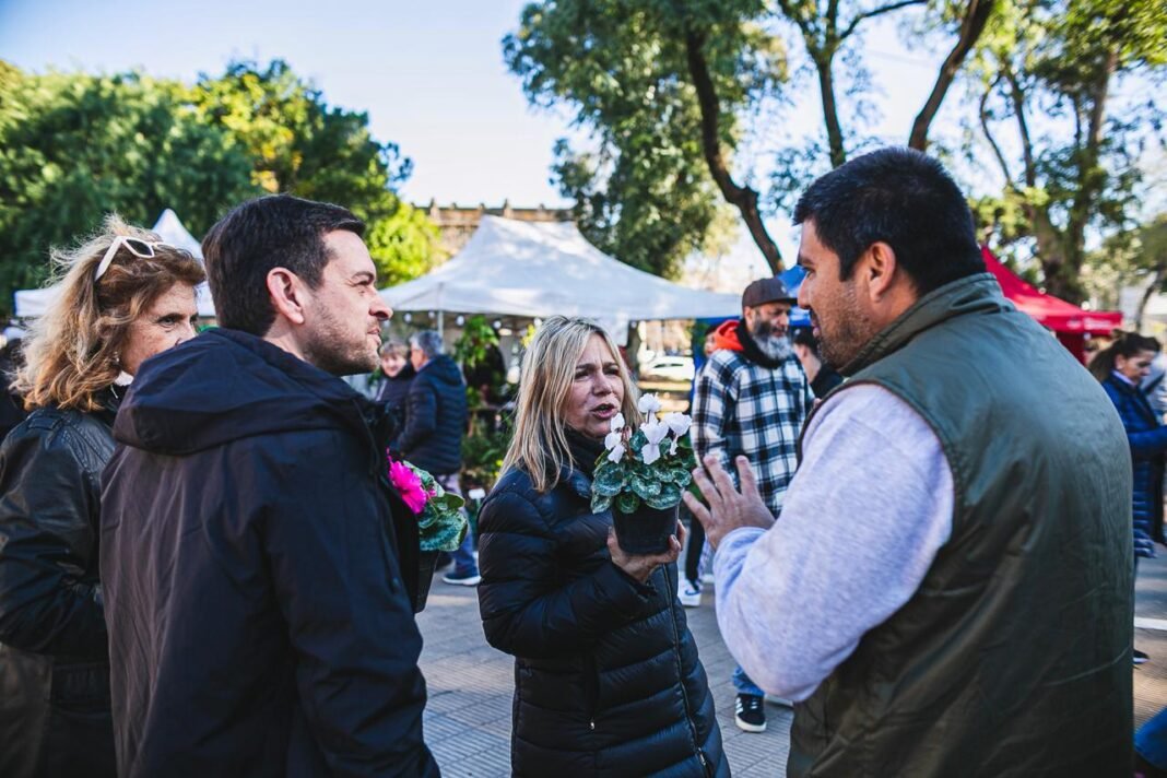 Una multitud disfrutó en la Plaza Brown de la “Expo Vivero” durante este fin de semana Una multitud disfrutó en la Plaza Brown de la “Expo Vivero” durante este fin de semana