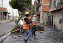 Sigue el plan de construcción de veredas en Lomas