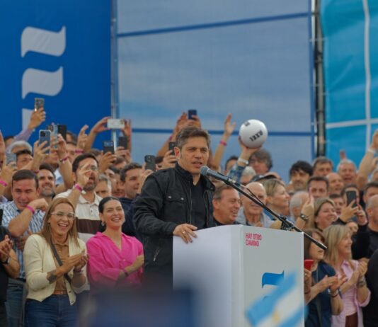 Militancia de Berazategui acompañó a Kicillof en el Plenario Federal del MDF