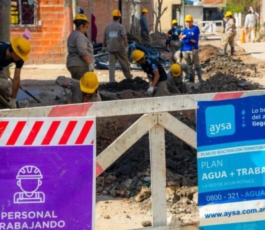 Por trabajos de AySA pueden haber cortes de agua en Lomas, Banfield y Temperley