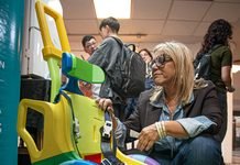El municipio reconoció a docente y alumnos de Claypole que fabricaron silla de ruedas con impresión 3D