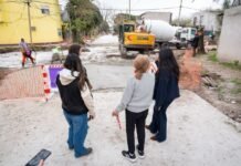 Avanza la obra de pavimentación de 37 cuadras de asfalto en Ezpeleta Oeste