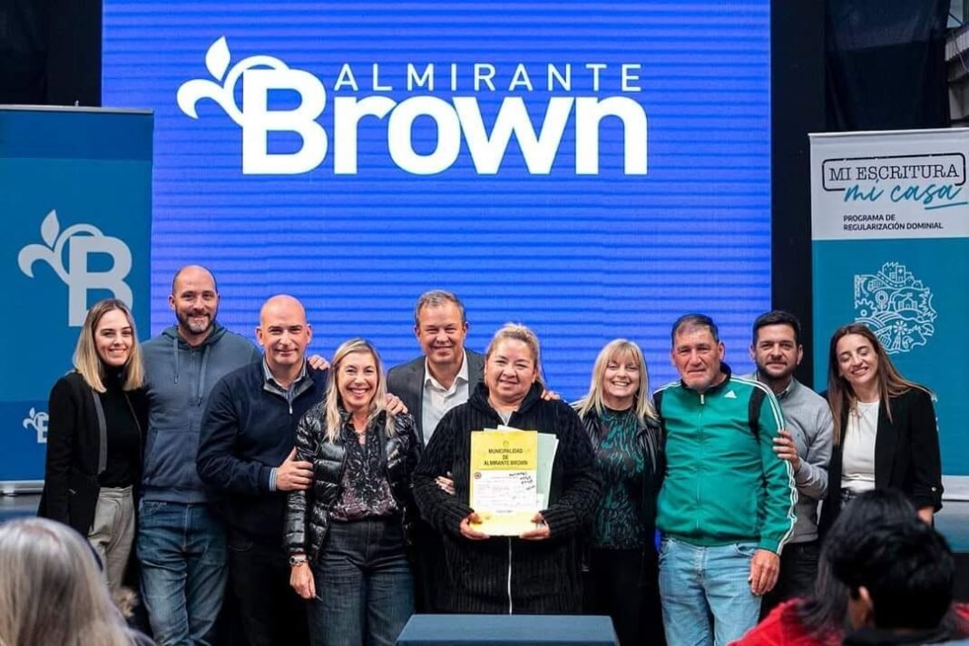 Brown: el municipio asesora en las localidades a vecinos sobre cómo pueden escriturar su vivienda Brown: el municipio asesora en las localidades a vecinos sobre cómo pueden escriturar su vivienda