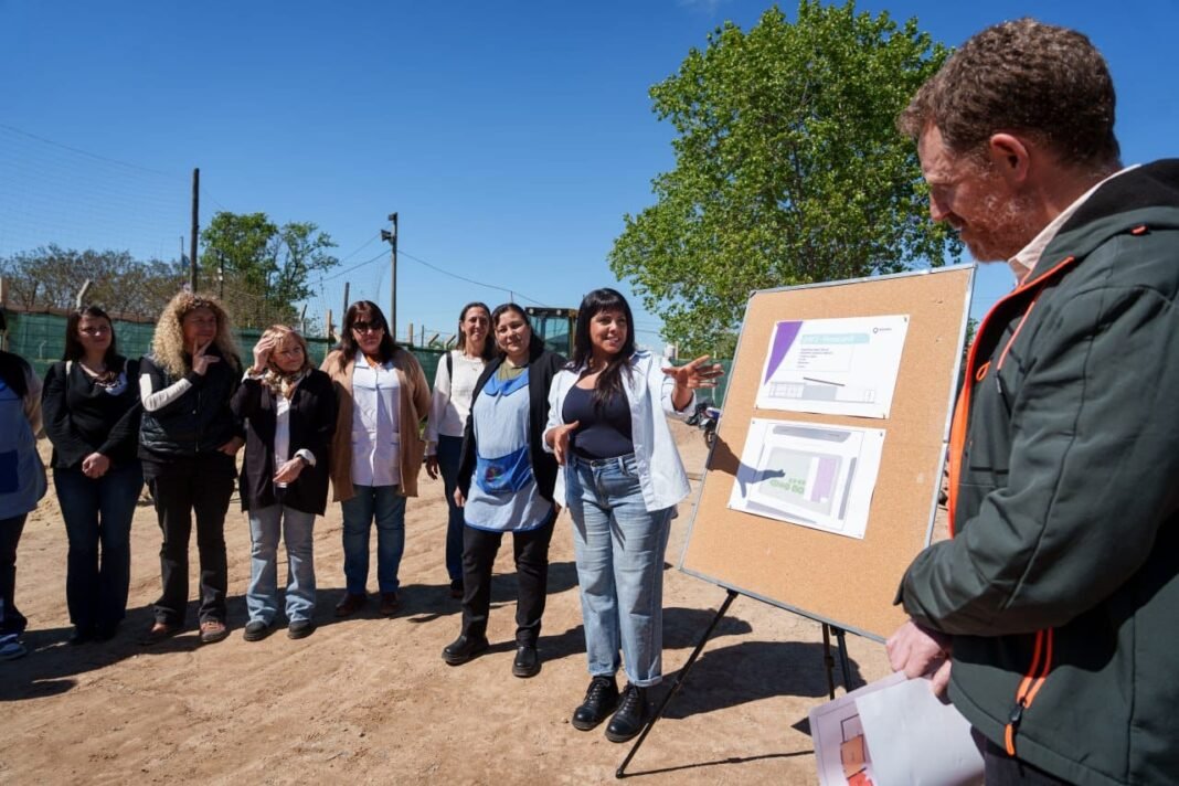 La comuna inició la obra del nuevo jardín municipal de Solano La comuna inició la obra del nuevo jardín municipal de Solano