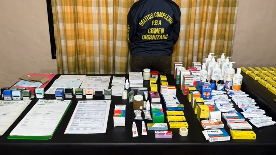 Varela: cayó red de falsos médicos que montaron empresa de asistencia médica y ambulancias truchas Varela: cayó red de falsos médicos que montaron empresa de asistencia médica y ambulancias truchas
