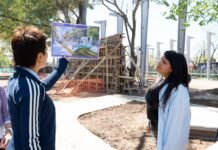 Mayra y Mieri recorrieron la obra del Paseo Cultural y Polideportivo Don Bosco